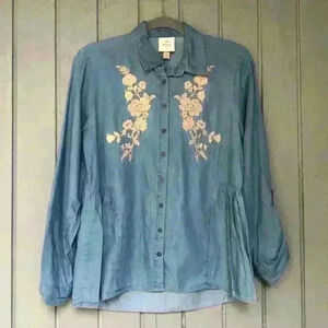 Knox Rose Embroidered Denim Button Down Shirt S